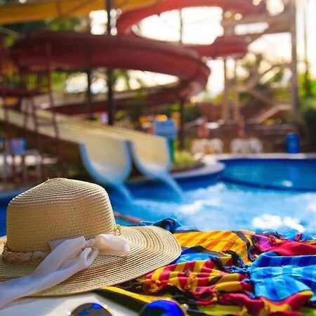 Hotel Golden Dolphin Com Cafe Da Manha! Piscinas 24H Caldas Novas Dış mekan fotoğraf
