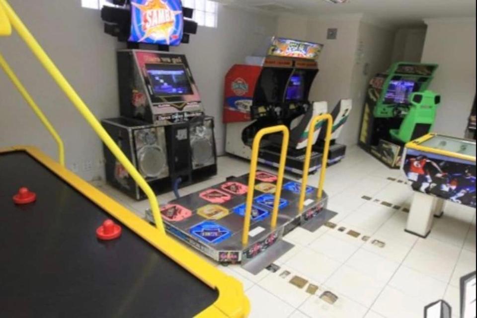 Hotel Golden Dolphin Com Cafe Da Manha! Piscinas 24H Caldas Novas Dış mekan fotoğraf